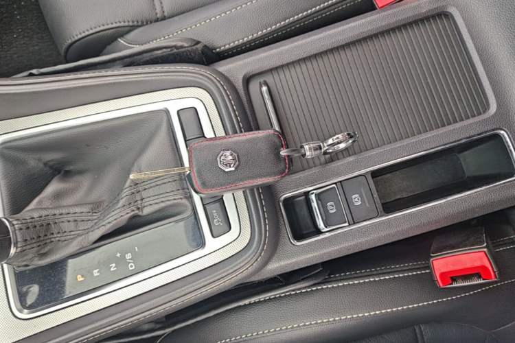 Used MG 6 2017 20T Automatic Luxury Smart Connect Version China V Standard Vehicle Key