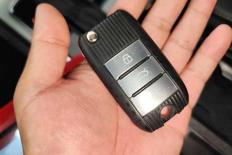 Used MG 6 2017 20T Automatic Luxury Smart Connect Version China V Standard Vehicle Key