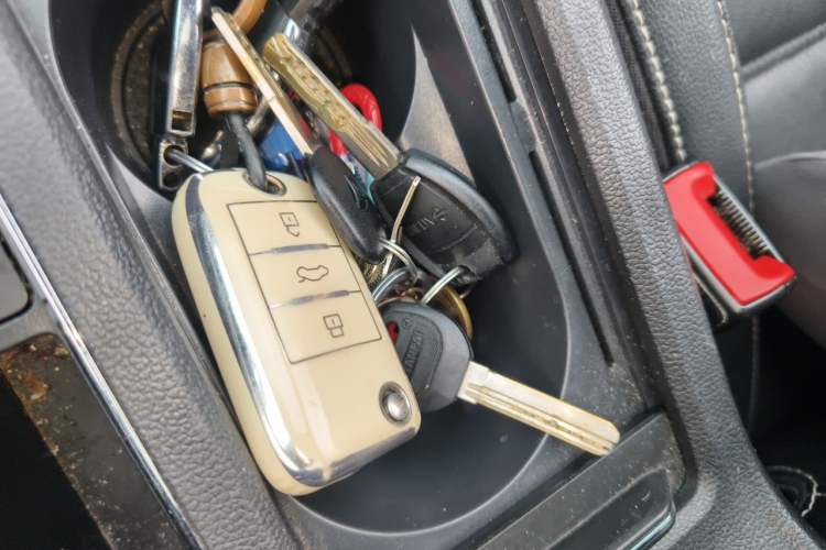 Used MG 6 2017 20T Automatic Luxury Smart Connect Version China V Standard Vehicle Key