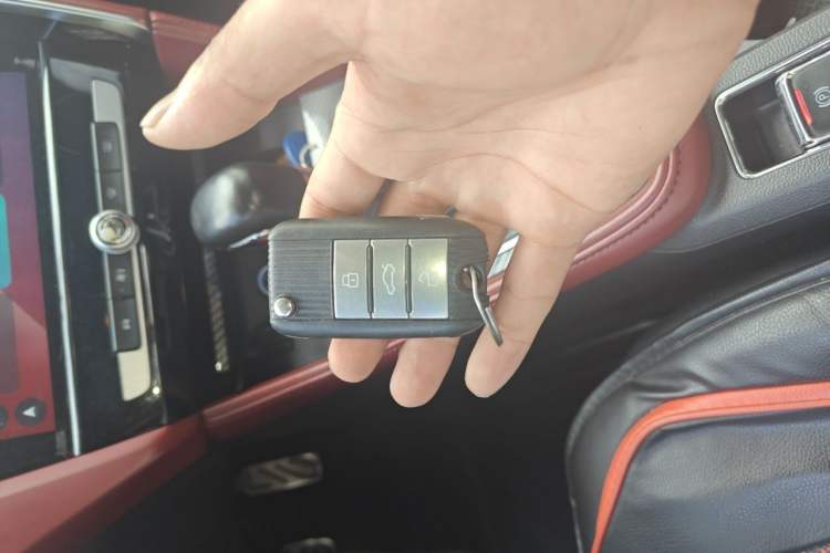 Used MG 6 2017 20T Automatic Trophy Prestige Internet Edition China V Standard Vehicle Key