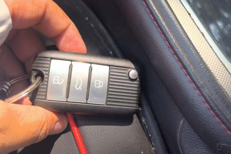 Used MG 6 2017 20T Automatic Elite Smart Connect Version China V Standard Vehicle Key