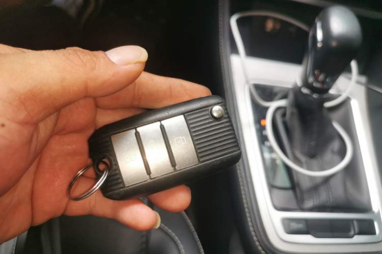 Used MG 6 2017 20T Automatic Luxury Smart Connect Version China V Standard Vehicle Key