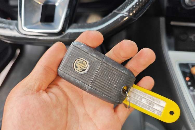 Used MG 6 2017 20T Automatic Luxury Smart Connect Version China V Standard Vehicle Key