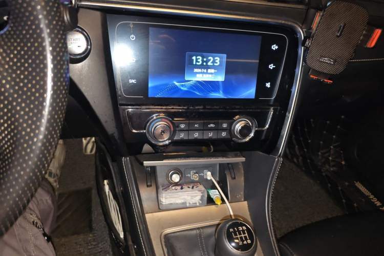 Used MG 6 2017 20T Manual Luxury Smart Connect Version China V Standard Audio And AC Panel