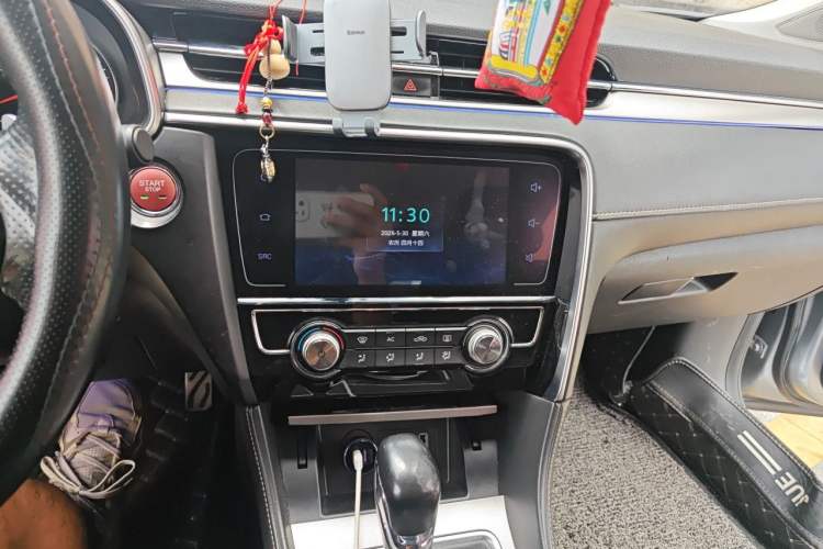 Used MG 6 2017 20T Automatic Luxury Smart Connect Version China V Standard Audio And AC Panel