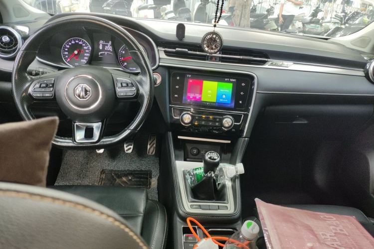Used MG 6 2017 20T Manual Luxury Smart Connect Version China V Standard Center Console