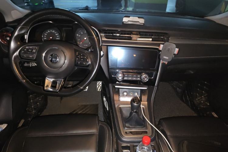 Used MG 6 2017 20T Manual Luxury Smart Connect Version China V Standard Center Console