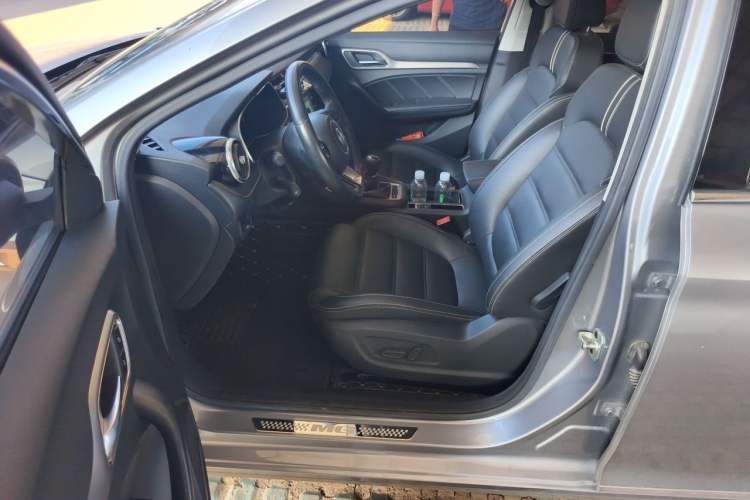 Used MG 6 2017 20T Manual Luxury Smart Connect Version China V Standard Driver Seat