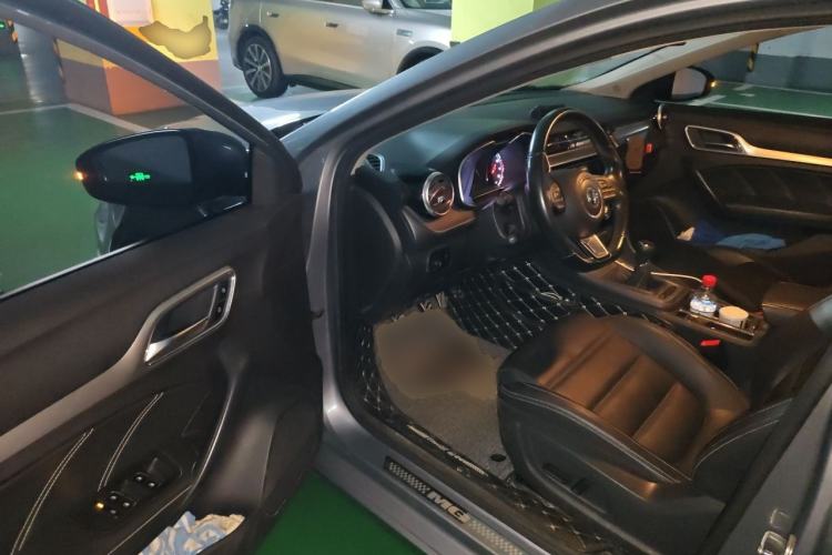 Used MG 6 2017 20T Manual Luxury Smart Connect Version China V Standard Driver Seat