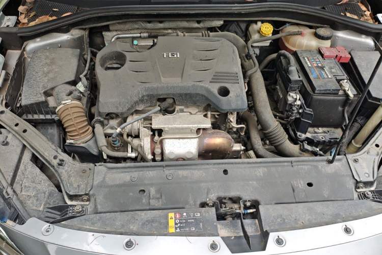 Used MG 6 2017 20T Automatic Luxury Smart Connect Version China V Standard Engine Bay