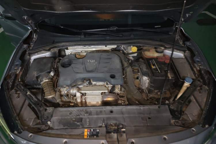 Used MG 6 2017 20T Manual Luxury Smart Connect Version China V Standard Engine Bay