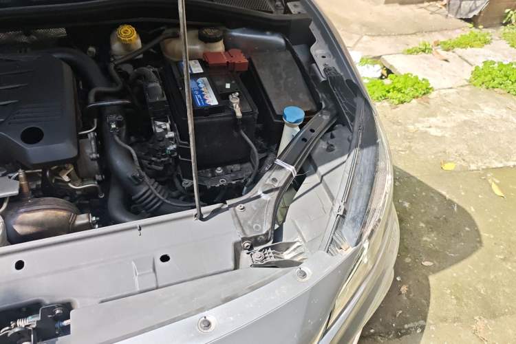 Used MG 6 2017 20T Automatic Trophy Prestige Internet Edition China V Standard Engine Bay Left
