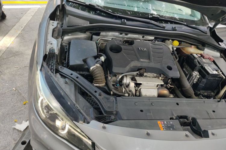 Used MG 6 2017 20T Manual Luxury Smart Connect Version China V Standard Engine Bay Right