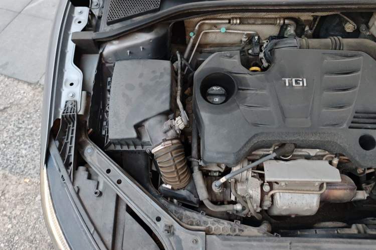 Used MG 6 2017 20T Automatic Luxury Smart Connect Version China V Standard Engine Bay Right