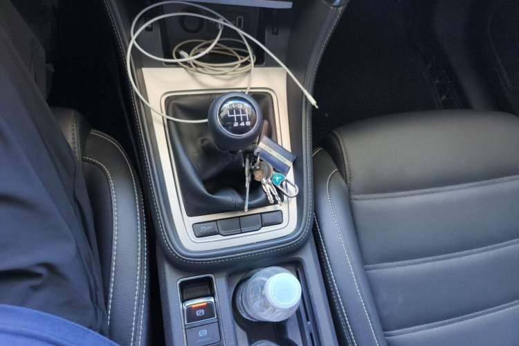 Used MG 6 2017 20T Manual Luxury Smart Connect Version China V Standard Gear Lever