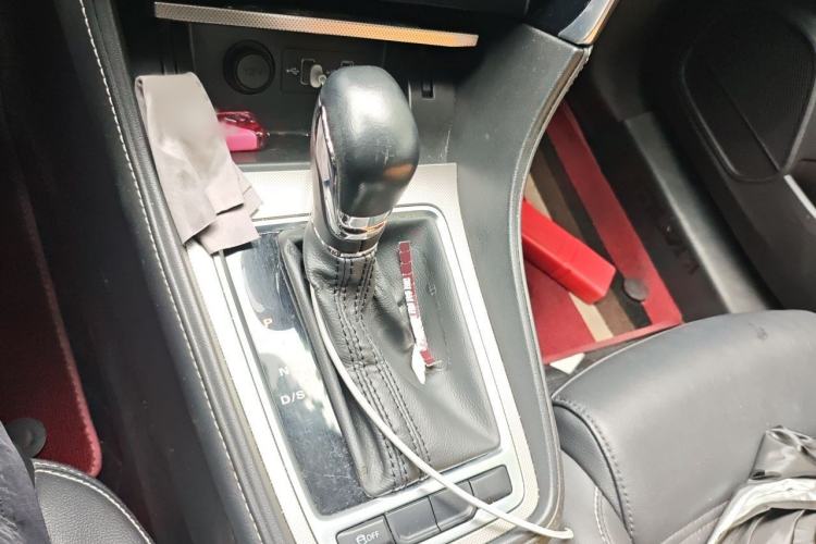 Used MG 6 2017 20T Automatic Luxury Smart Connect Version China V Standard Gear Lever