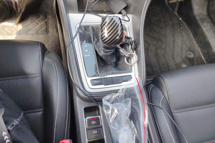 Used MG 6 2017 20T Automatic Luxury Smart Connect Version China V Standard Gear Lever