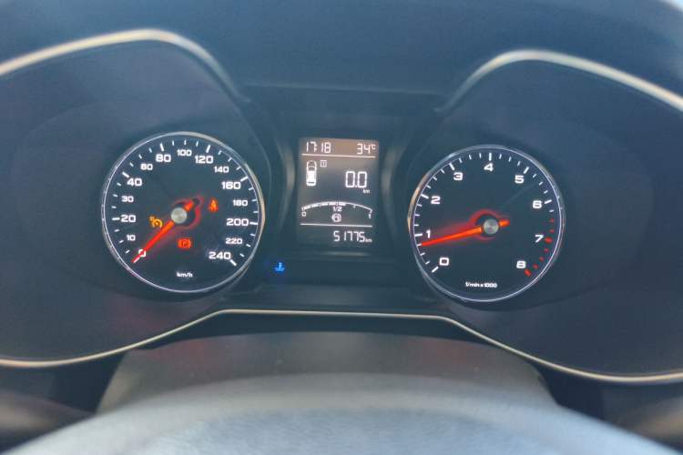 Used MG 6 2017 20T Manual Luxury Smart Connect Version China V Standard Instrument Cluster