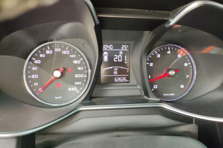 Used MG 6 2017 20T Manual Luxury Smart Connect Version China V Standard Instrument Cluster