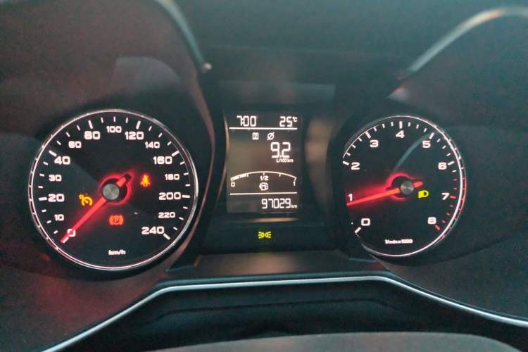 Used MG 6 2017 20T Manual Luxury Smart Connect Version China V Standard Instrument Cluster