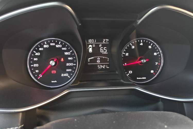 Used MG 6 2017 20T Manual Luxury Smart Connect Version China V Standard Instrument Cluster