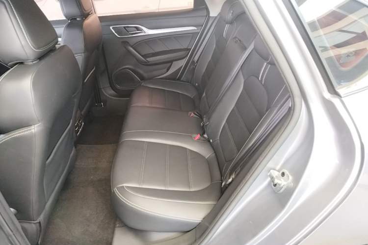 Used MG 6 2017 20T Automatic Luxury Smart Connect Version China V Standard Left Rear Seat