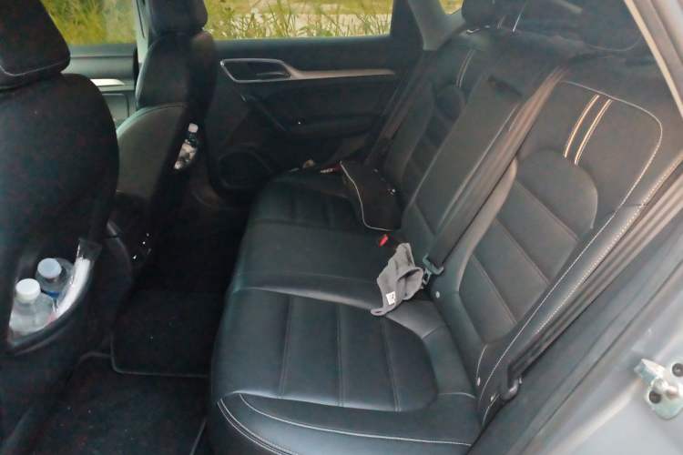 Used MG 6 2017 20T Manual Luxury Smart Connect Version China V Standard Left Rear Seat