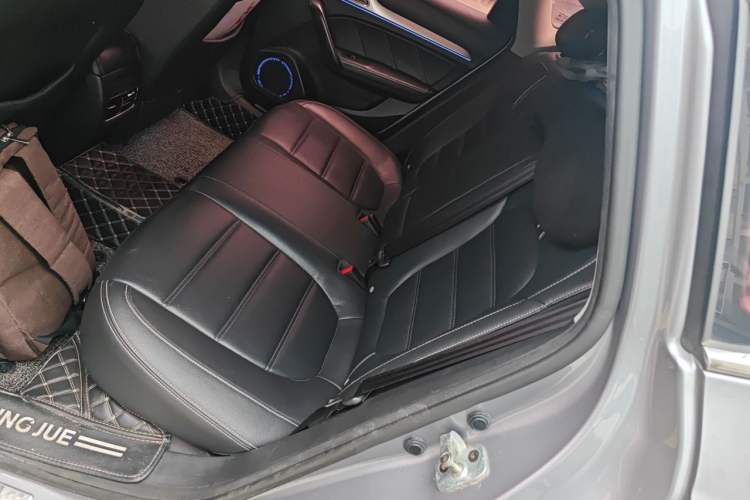 Used MG 6 2017 20T Automatic Luxury Smart Connect Version China V Standard Left Rear Seat