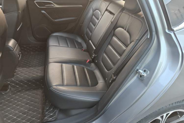 Used MG 6 2017 20T Manual Luxury Smart Connect Version China V Standard Left Rear Seat