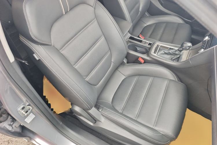 Used MG 6 2017 20T Automatic Luxury Smart Connect Version China V Standard Right Front Seat