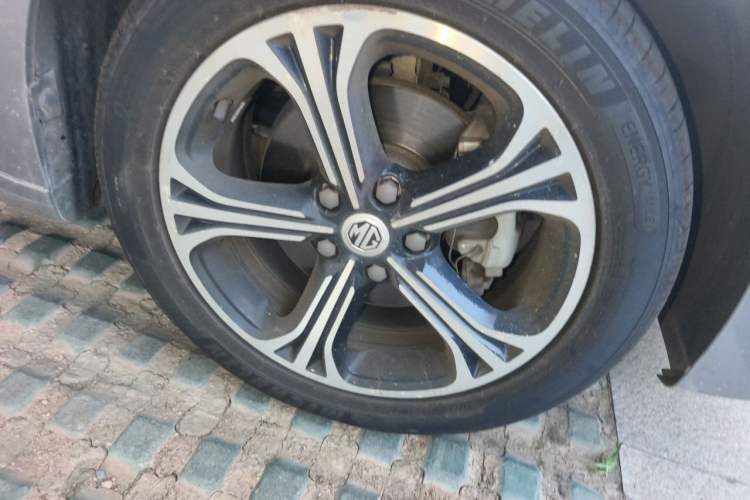 Used MG 6 2017 20T Manual Luxury Smart Connect Version China V Standard Right Front Wheel Hub