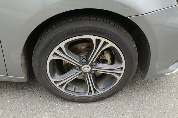 Used MG 6 2017 20T Automatic Luxury Smart Connect Version China V Standard Right Front Wheel Hub