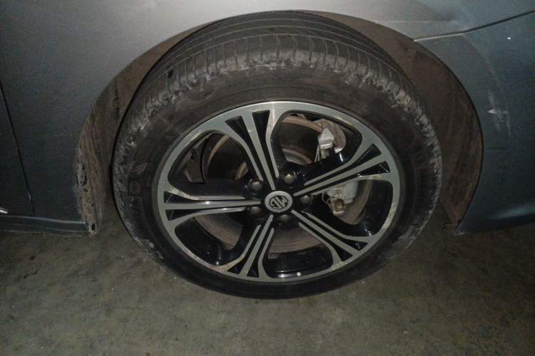 Used MG 6 2017 20T Automatic Luxury Smart Connect Version China V Standard Right Front Wheel Hub