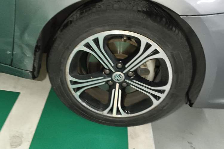 Used MG 6 2017 20T Automatic Luxury Smart Connect Version China V Standard Right Front Wheel Hub