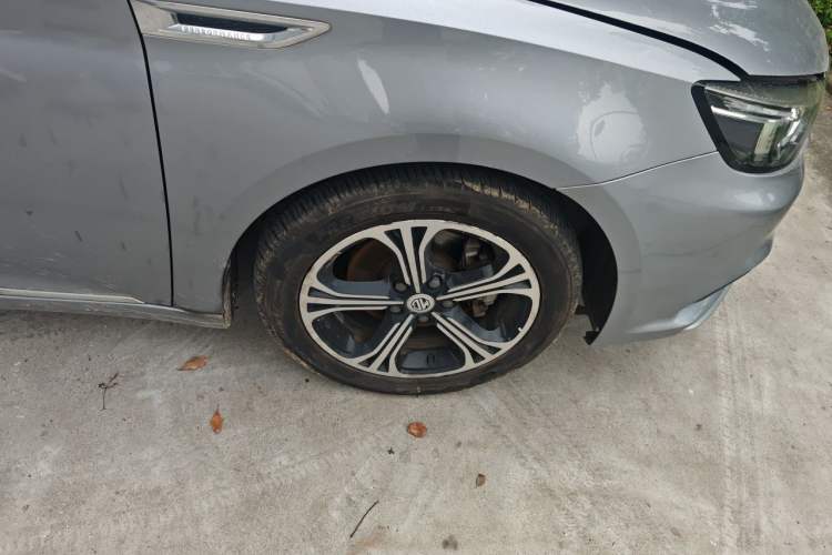 Used MG 6 2017 20T Manual Luxury Smart Connect Version China V Standard Right Front Wheel Hub