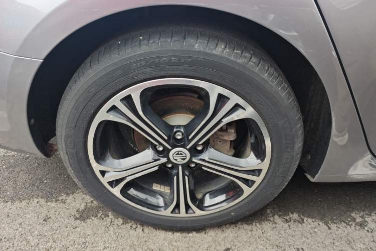 Used MG 6 2017 20T Automatic Luxury Smart Connect Version China V Standard Right Rear Wheel Hub