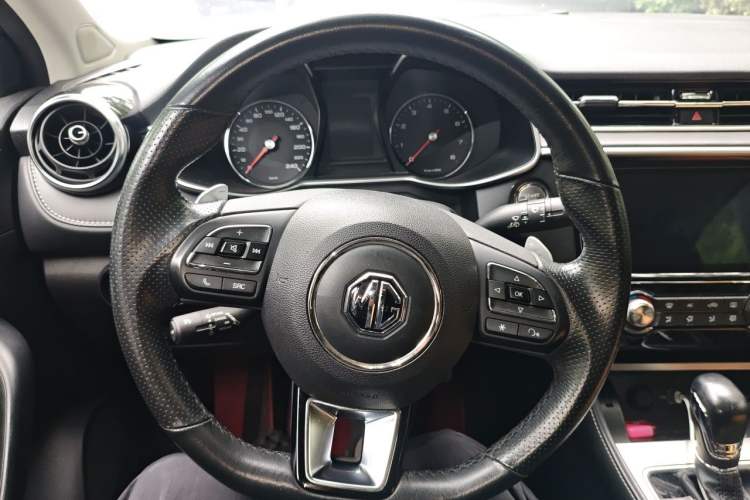 Used MG 6 2017 20T Automatic Luxury Smart Connect Version China V Standard Steering Wheel
