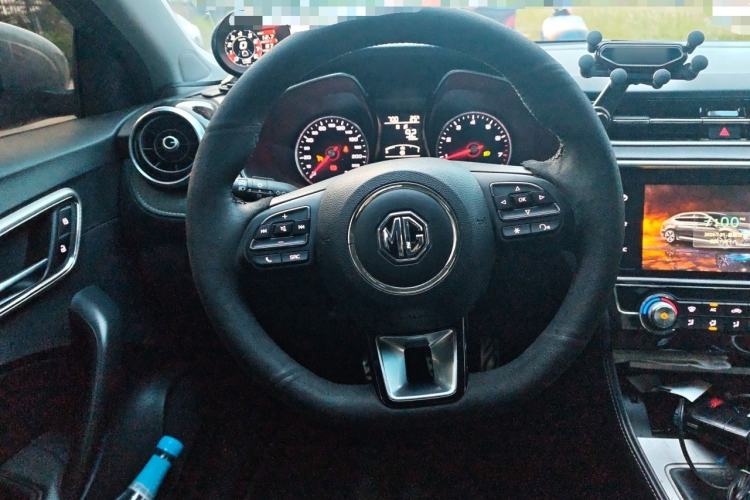 Used MG 6 2017 20T Manual Luxury Smart Connect Version China V Standard Steering Wheel