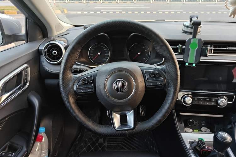 Used MG 6 2017 20T Manual Luxury Smart Connect Version China V Standard Steering Wheel