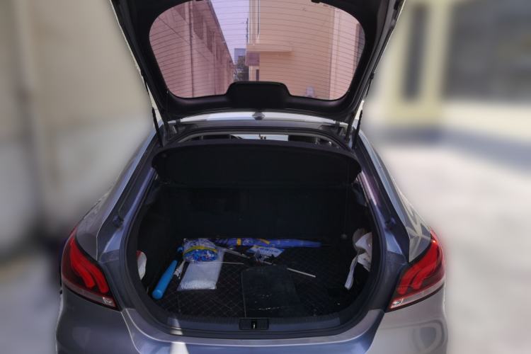 Used MG 6 2017 20T Automatic Luxury Smart Connect Version China V Standard Trunk