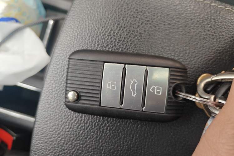 Used MG 6 2017 20T Manual Luxury Smart Connect Version China V Standard Vehicle Key
