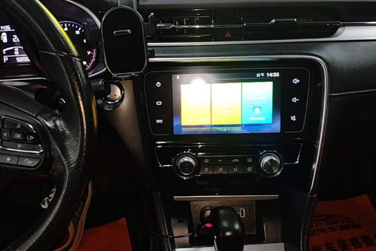 Used MG 6 2017 20T Automatic Elite Smart Connect Version China V Standard Audio And AC Panel
