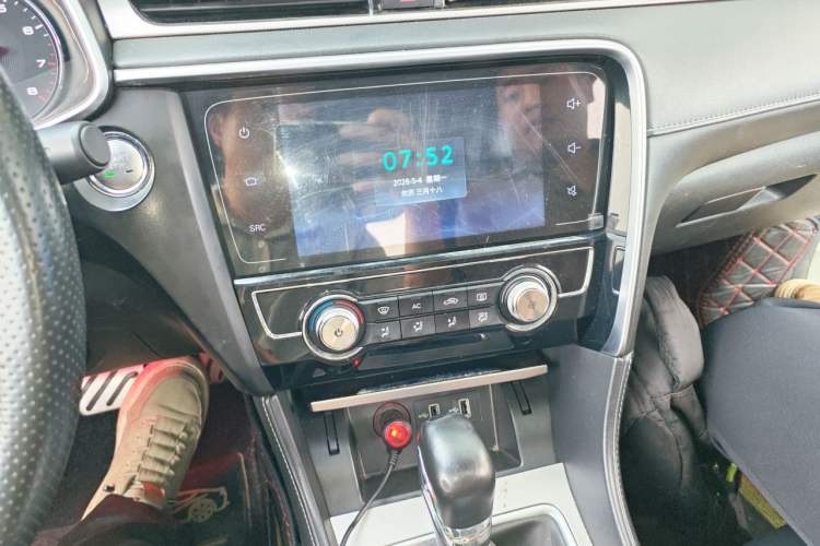 Used MG 6 2017 20T Automatic Luxury Smart Connect Version China V Standard Audio And AC Panel