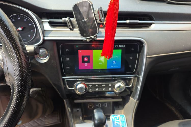 Used MG 6 2017 20T Automatic Luxury Smart Connect Version China V Standard Audio And AC Panel