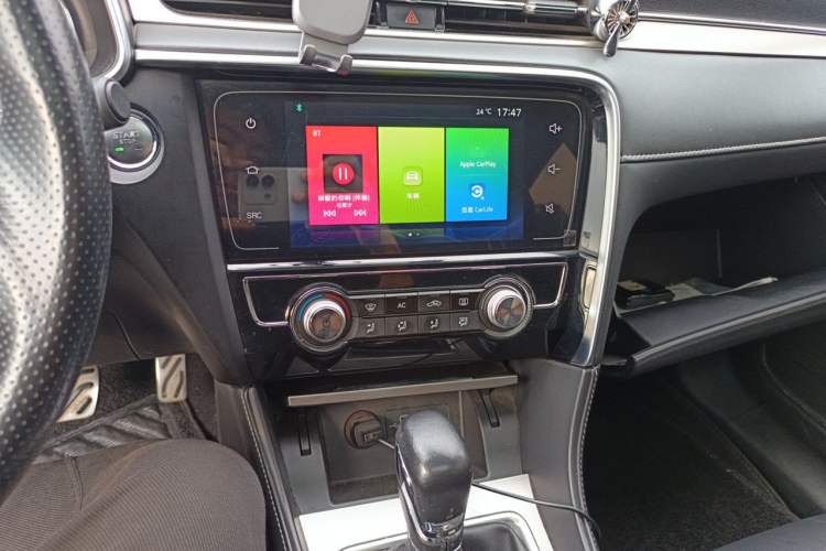 Used MG 6 2017 20T Automatic Luxury Smart Connect Version China V Standard Audio And AC Panel