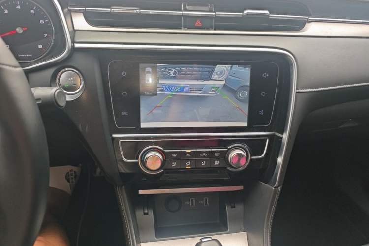 Used MG 6 2017 20T Automatic Luxury Smart Connect Version China V Standard Audio And AC Panel