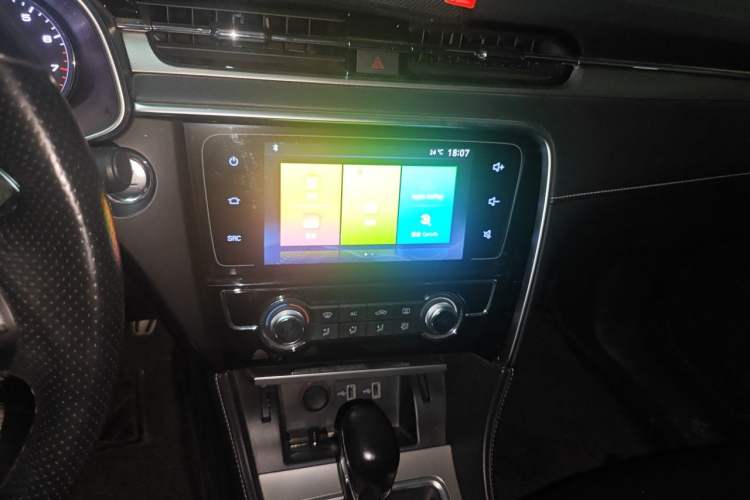 Used MG 6 2017 20T Automatic Luxury Smart Connect Version China V Standard Audio And AC Panel