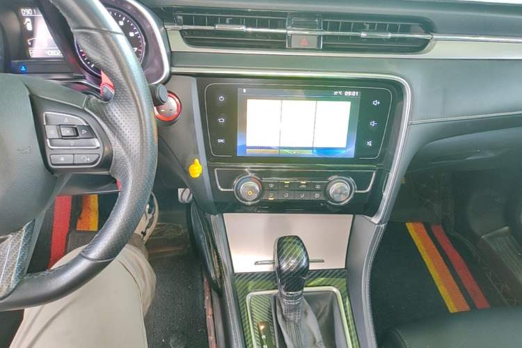 Used MG 6 2017 20T Automatic Luxury Smart Connect Version China V Standard Audio And AC Panel