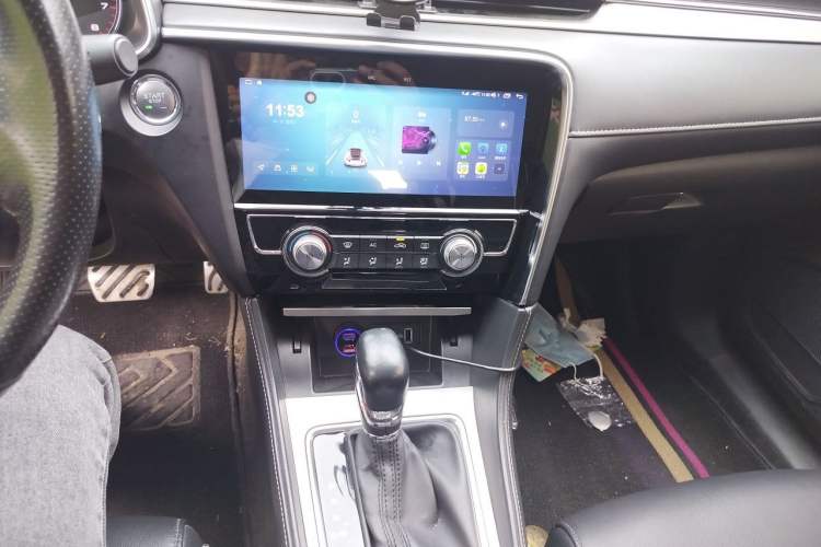 Used MG 6 2017 20T Automatic Luxury Smart Connect Version China V Standard Audio And AC Panel