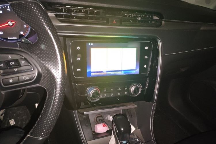 Used MG 6 2017 20T Automatic Luxury Smart Connect Version China V Standard Audio And AC Panel